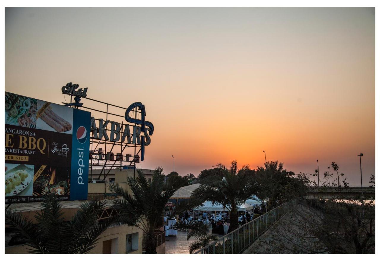 Hotel Akbars Kinara Sialkot Extérieur photo